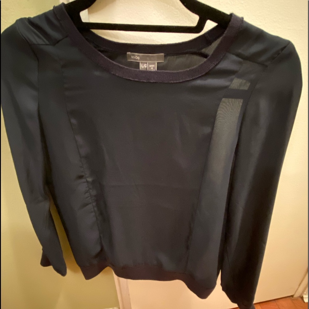 Vince  blue L/G top blouse